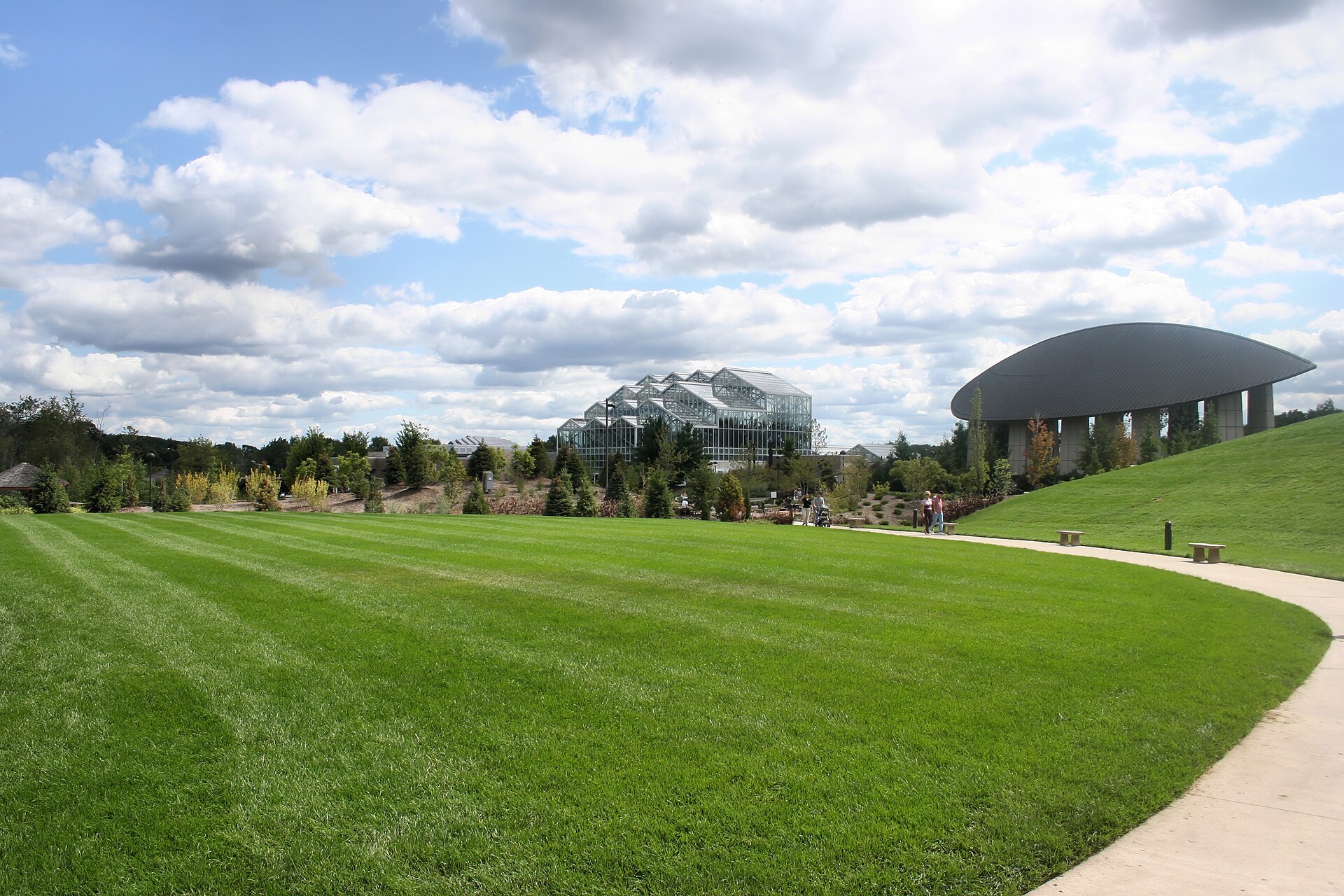 Frederik Meijer Gardens & Sculpture Park: A Celebration of Art, Nature, and Culture in Grand Rapids
